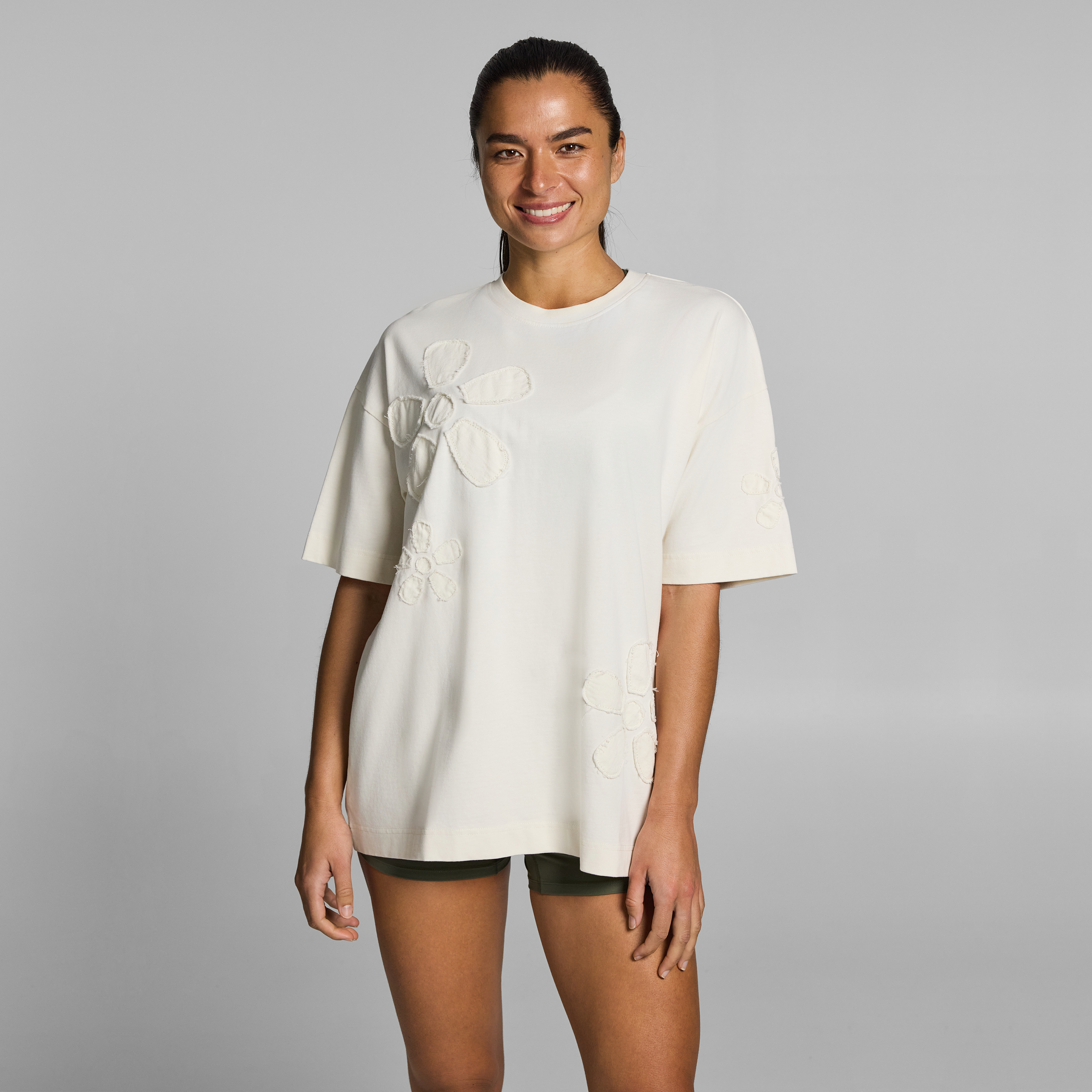 Bloom Applique Baggy Cotton Tee